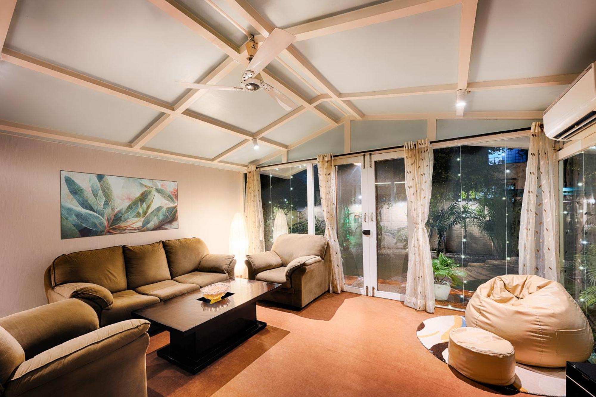 International Travellers' Hostel By Ith Stays Varanasi Eksteriør bilde