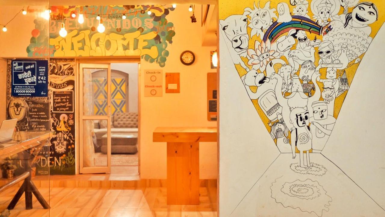 International Travellers' Hostel By Ith Stays Varanasi Eksteriør bilde